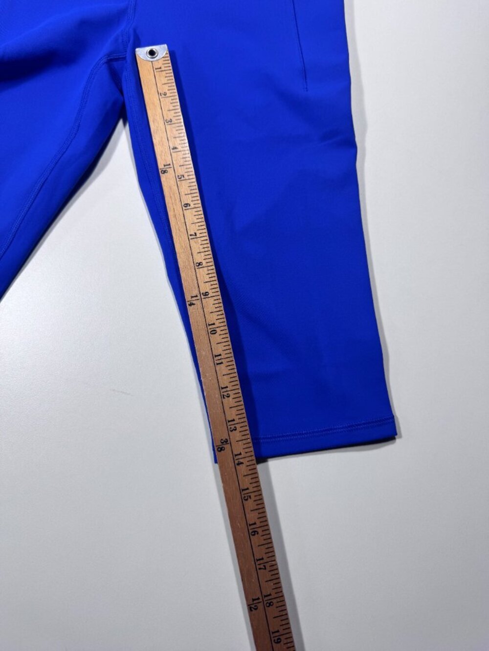 Spyder Active Sport Capri Leggings Women’s Medium Bright Blue High Rise Pockets - Picture 4 of 9